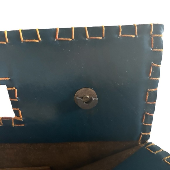 Handmade & Hand Painted folio bag signed by artist Violeta Iris Agudelo Ruiz. - Picture 6 of 8